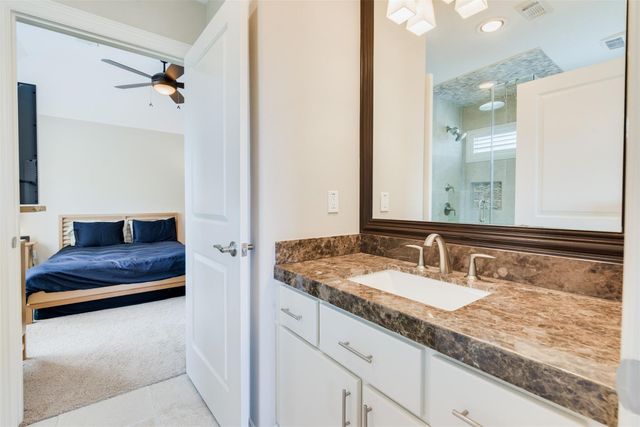 1826 Jade Hollow Lane, Houston, TX 77077