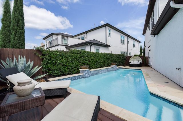 1826 Jade Hollow Lane, Houston, TX 77077