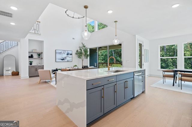 461 Maypop Lane, Woodstock, GA 30188