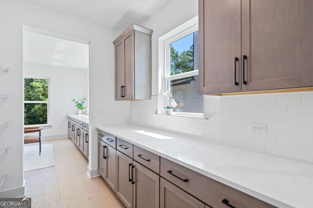 461 Maypop Lane, Woodstock, GA 30188