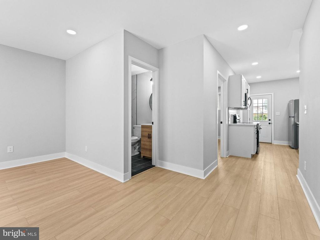 905 MARLYN RD, PHILADELPHIA, PA 19151 — photo 5