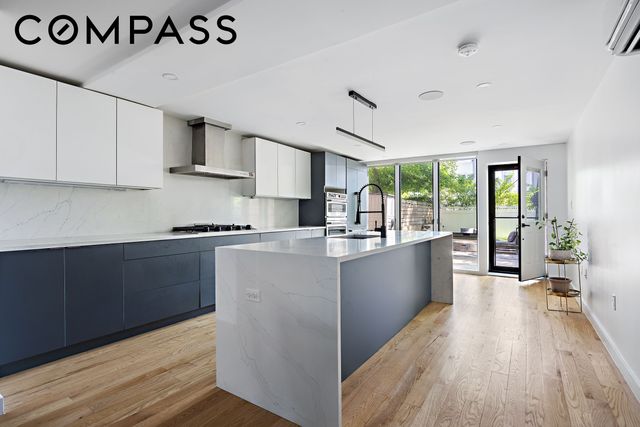 339 20th Street, New York City, NY 11215