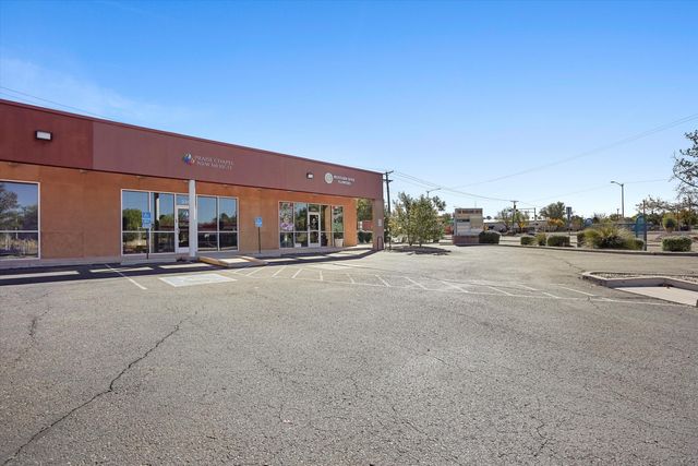 334 Adams Street SE, Albuquerque, NM 87108