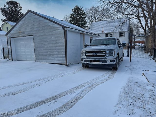 618 Garner Avenue, East Liverpool, OH 43920