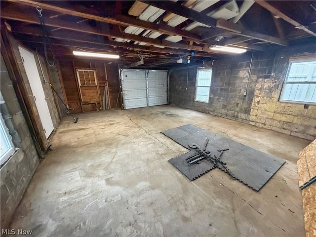 618 Garner Avenue, East Liverpool, OH 43920