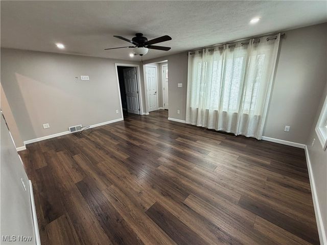 618 Garner Avenue, East Liverpool, OH 43920