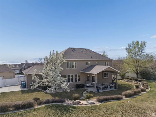 2416 N TIMOTHY CIR, Pleasant Grove, UT 84062