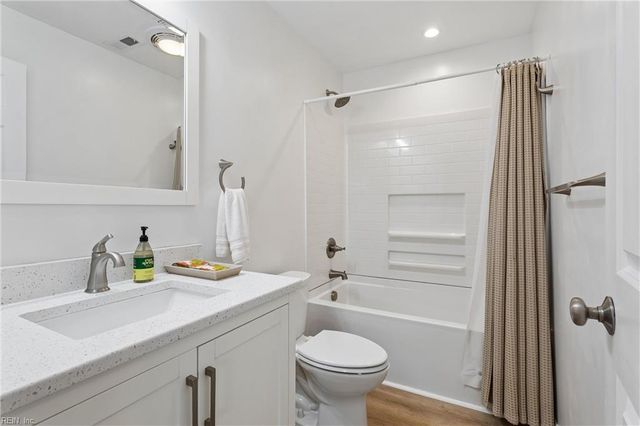 2010 Tillage LN, Hayes, VA 23072