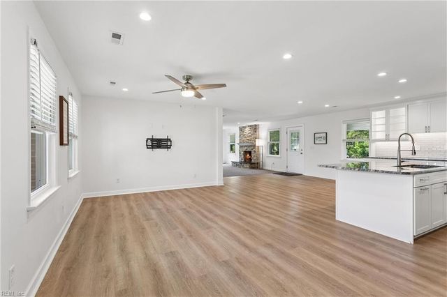 2010 Tillage LN, Hayes, VA 23072