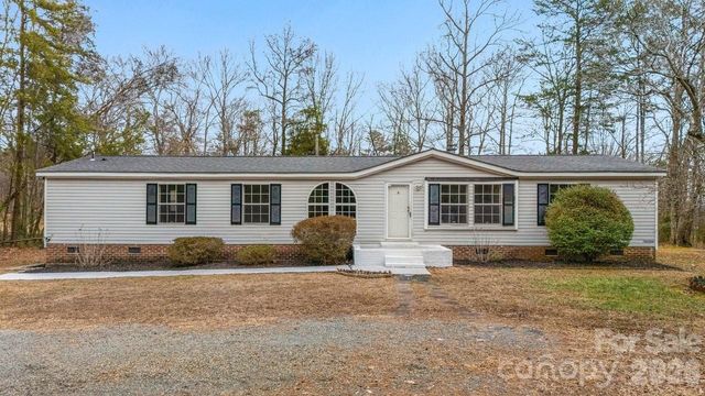 40348 Barnhardt Road, New London, NC 28127