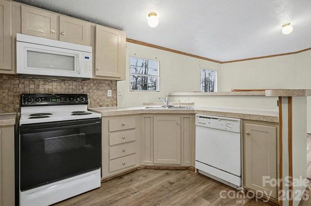 40348 Barnhardt Road, New London, NC 28127