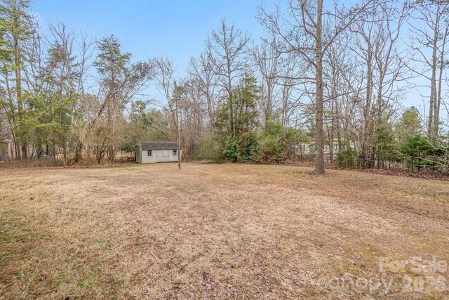 40348 Barnhardt Road, New London, NC 28127