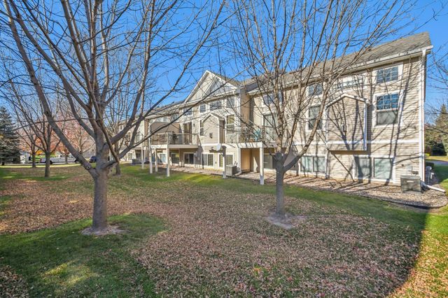 3114 Frontier Drive, Woodbury, MN 55129