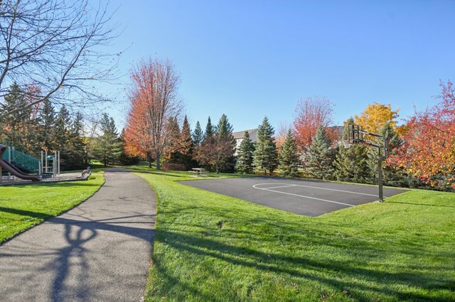 3114 Frontier Drive, Woodbury, MN 55129