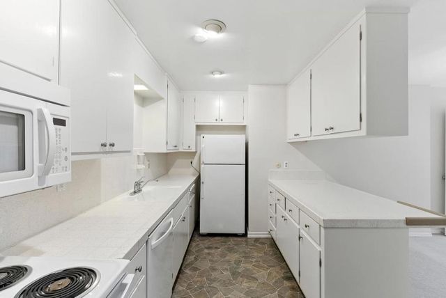 728 Elm 205, San Carlos, CA 94070