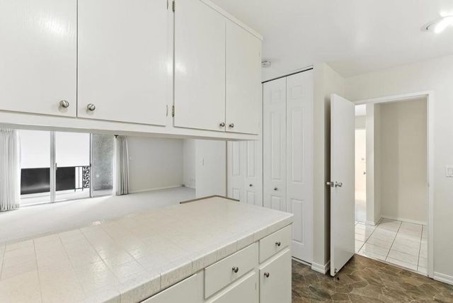 728 Elm 205, San Carlos, CA 94070