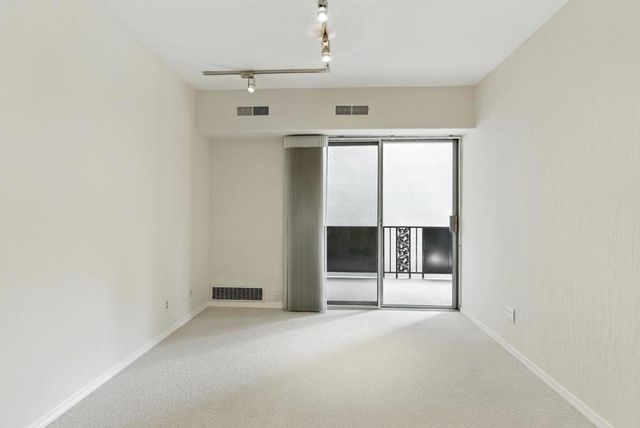 728 Elm 205, San Carlos, CA 94070