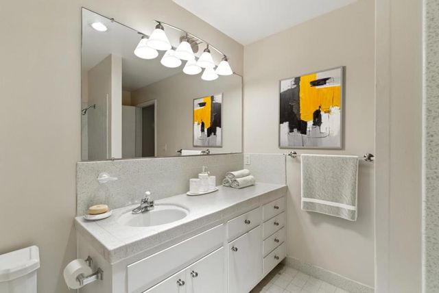 728 Elm 205, San Carlos, CA 94070