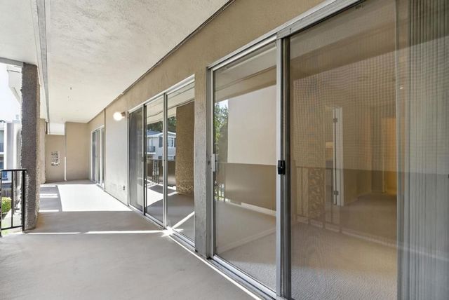 728 Elm 205, San Carlos, CA 94070