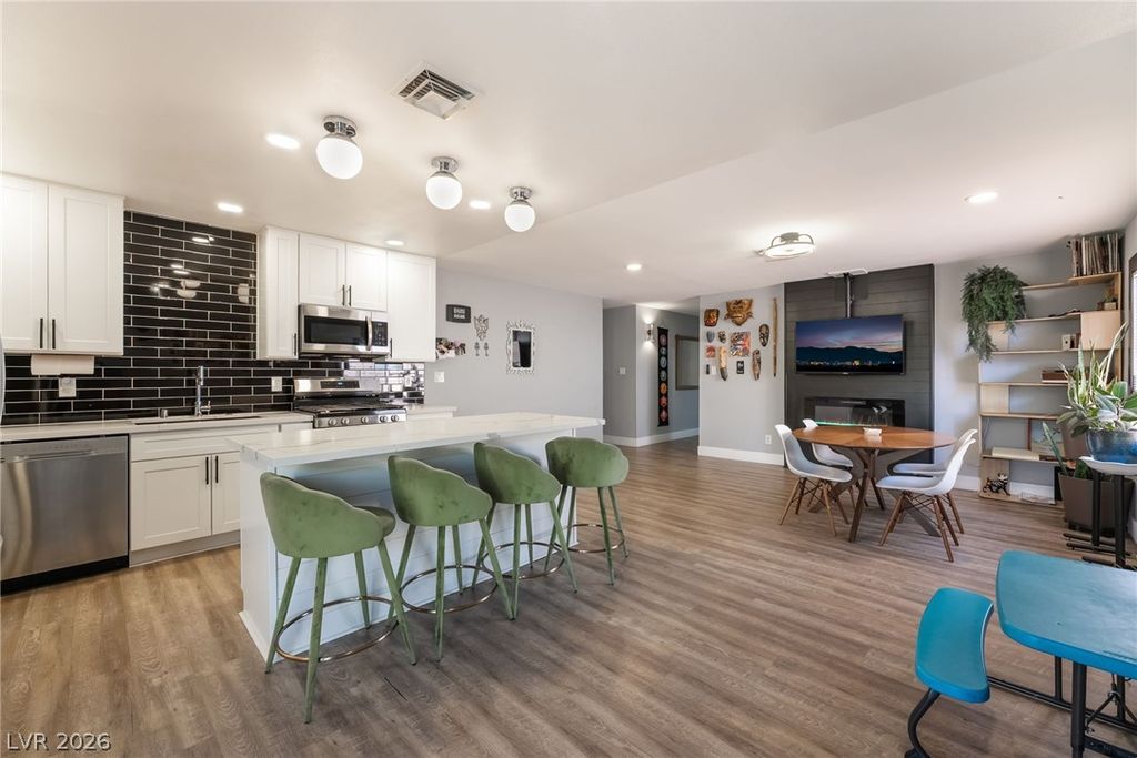 4646 Dennis Way, Las Vegas, NV 89121 — exterior