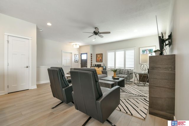 7027 Fernhill Place, Lincoln, NE 68516