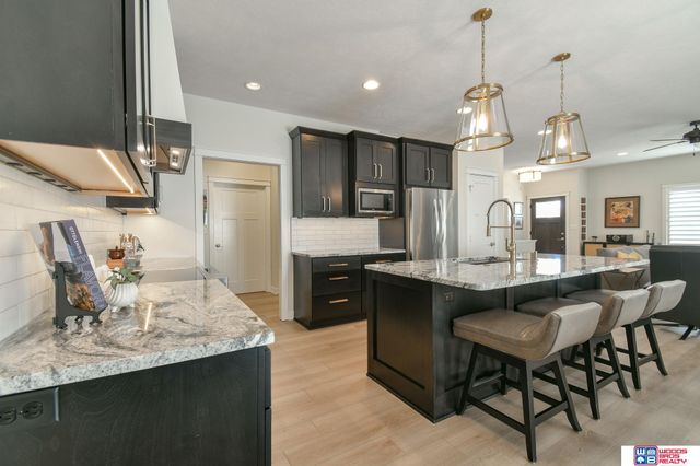 7027 Fernhill Place, Lincoln, NE 68516