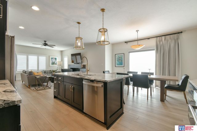 7027 Fernhill Place, Lincoln, NE 68516