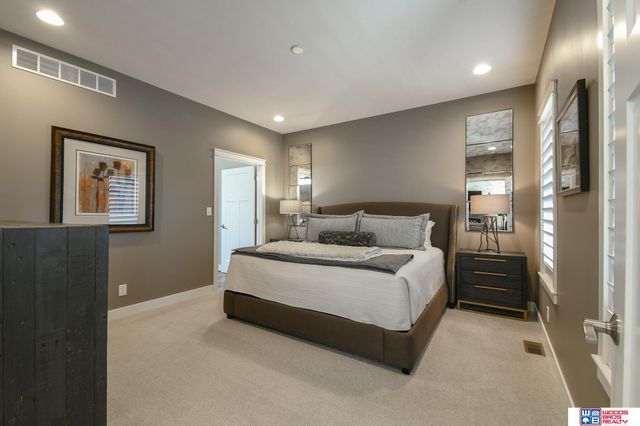 7027 Fernhill Place, Lincoln, NE 68516