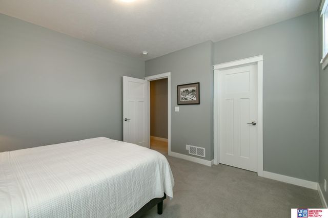 7027 Fernhill Place, Lincoln, NE 68516