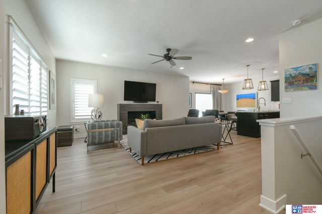 7027 Fernhill Place, Lincoln, NE 68516