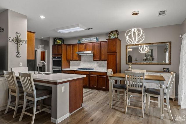 12602 Mezzadro Avenue, Bakersfield, CA 93312