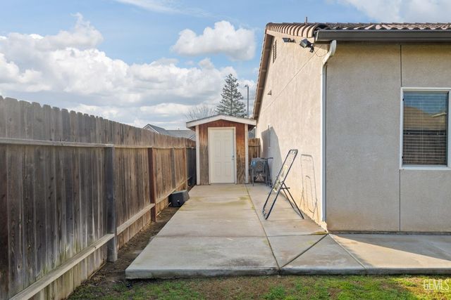 12602 Mezzadro Avenue, Bakersfield, CA 93312