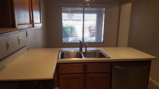 16610 S 32nd Place, Phoenix, AZ 85048