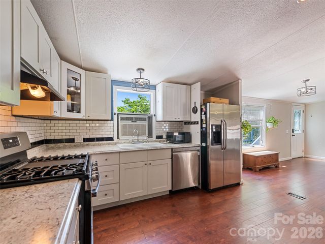 115 Slick Rock Ridge, Maggie Valley, NC 28751