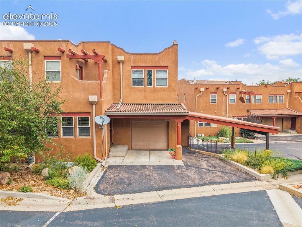 18 Taos Place, Manitou Springs, CO 80829 — photo 3