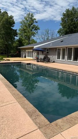 109 Pecan Lane, Belleville, IL 62223