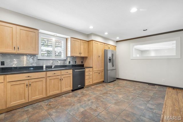 109 Pecan Lane, Belleville, IL 62223