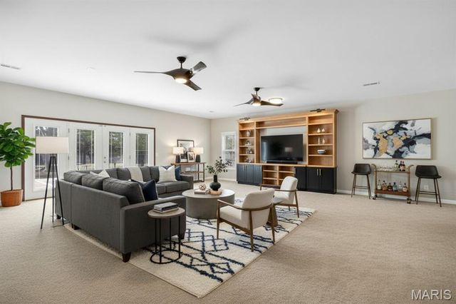 109 Pecan Lane, Belleville, IL 62223