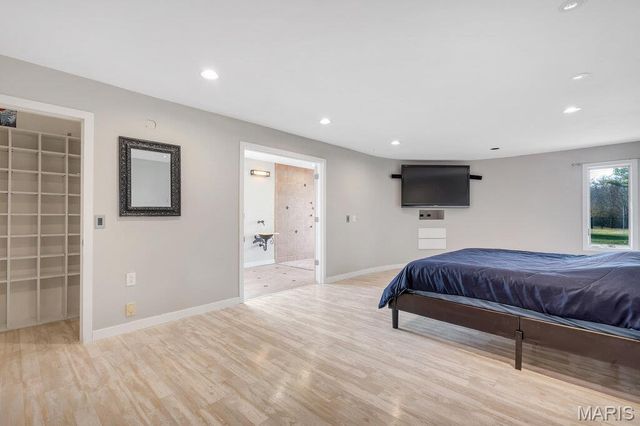 109 Pecan Lane, Belleville, IL 62223