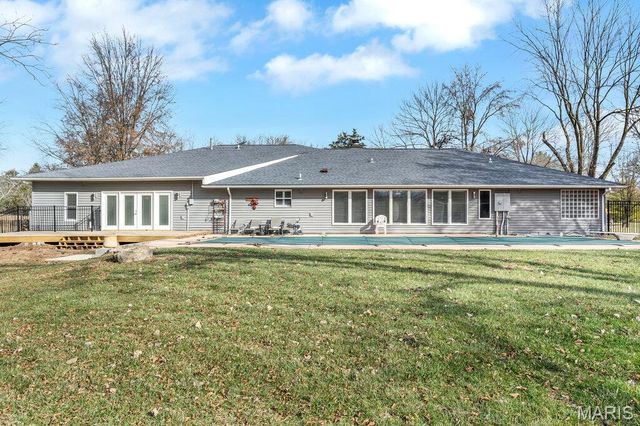 109 Pecan Lane, Belleville, IL 62223