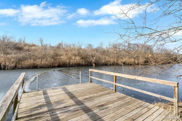 109 Pecan Lane, Belleville, IL 62223