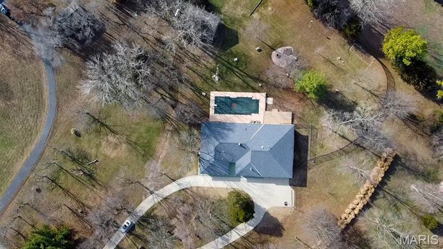 109 Pecan Lane, Belleville, IL 62223