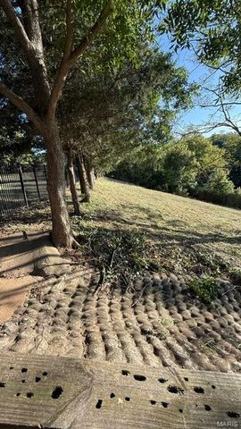 109 Pecan Lane, Belleville, IL 62223