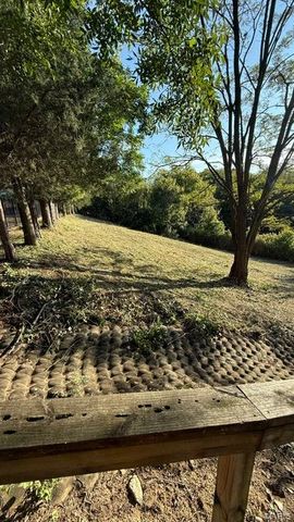 109 Pecan Lane, Belleville, IL 62223