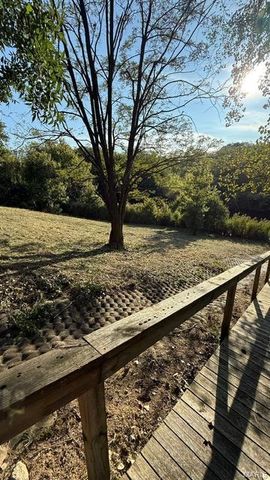 109 Pecan Lane, Belleville, IL 62223