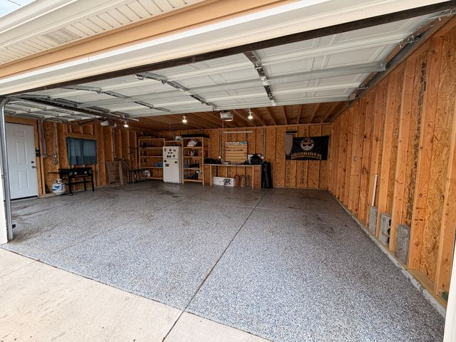 8118 S KOLMAR Avenue, Chicago, IL 60652