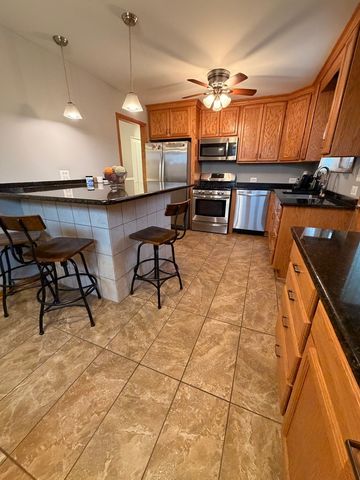 8118 S KOLMAR Avenue, Chicago, IL 60652