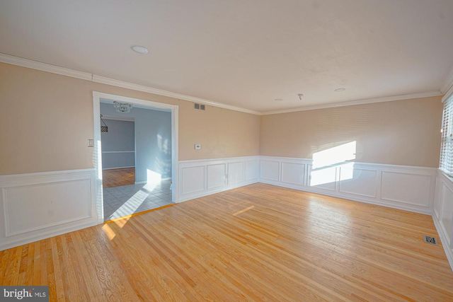 1542 CHALET DR, Cherry Hill, NJ 08003