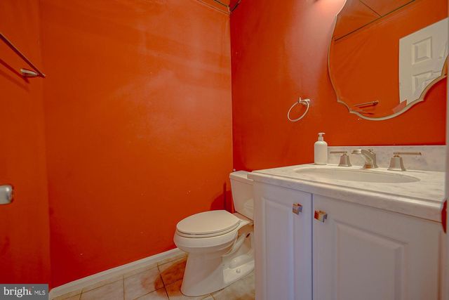 1542 CHALET DR, Cherry Hill, NJ 08003