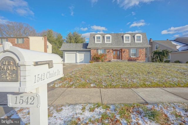 1542 CHALET DR, Cherry Hill, NJ 08003
